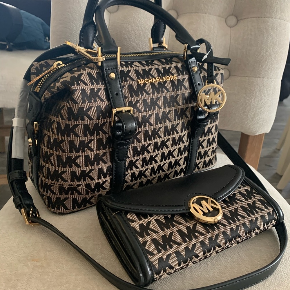 Last one ✂️New MK set 🖤 medium satchel & wallet - Picture 1 of 8